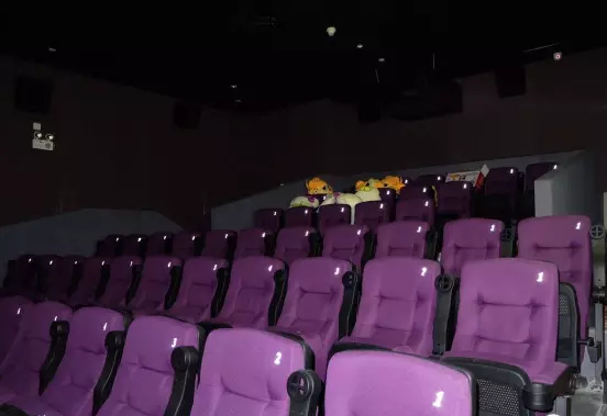 明星电影院，科技之光下的观影新纪元