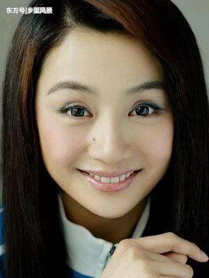 嘴上有痣的女明星，痣的魔力与自我成长的勇气之旅